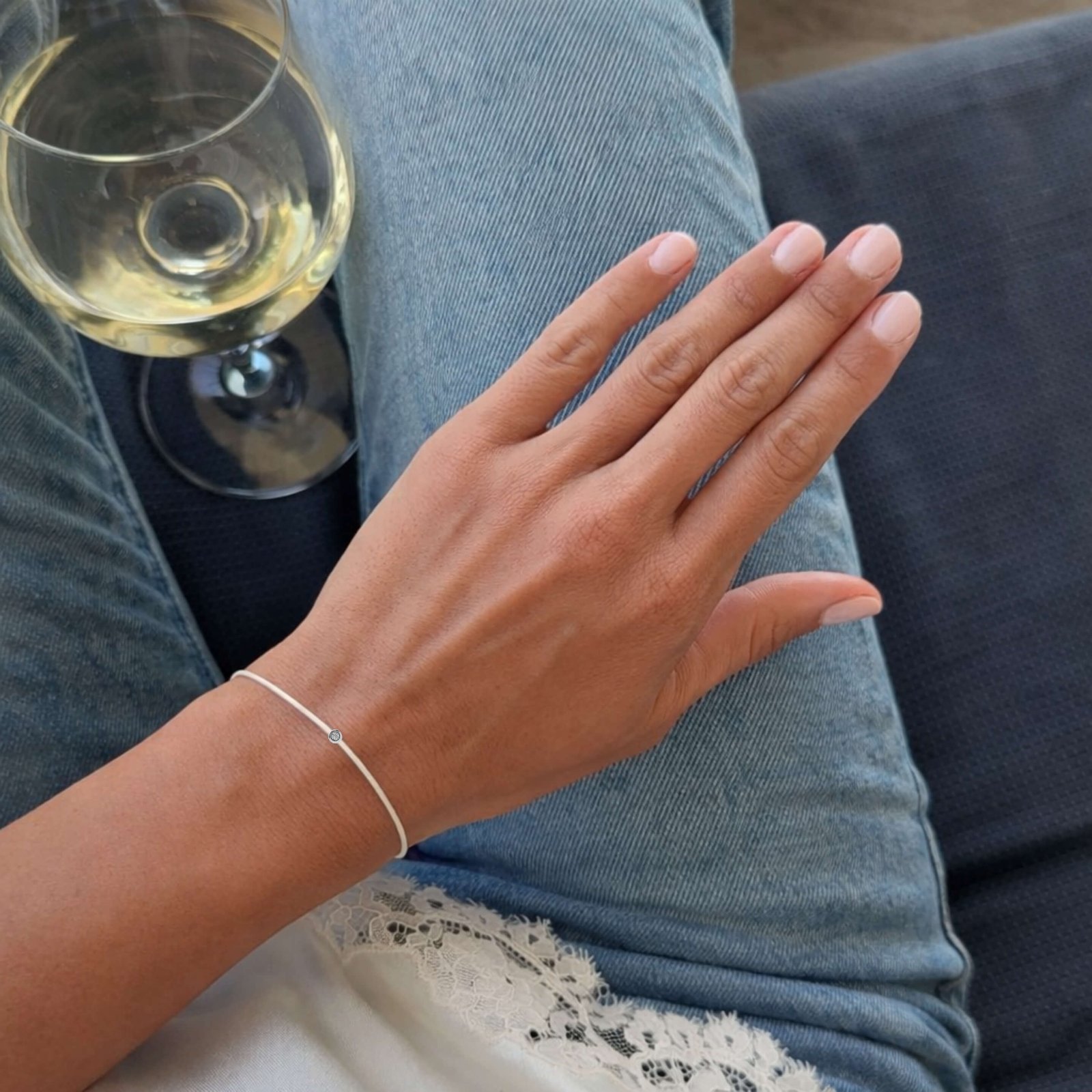 Bracciale con fili di diamanti bianchi