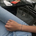 Bracciale con fili di diamanti blu