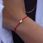 "Plate" Diamond Red String Bracelet