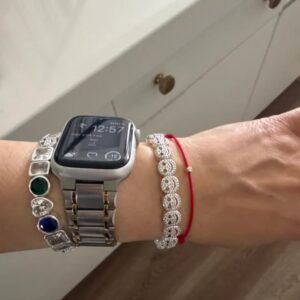 Very cute and dainty looking string bracelet. Quick shipping!