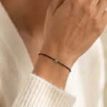 Schwarzes Smaragd-String-Armband