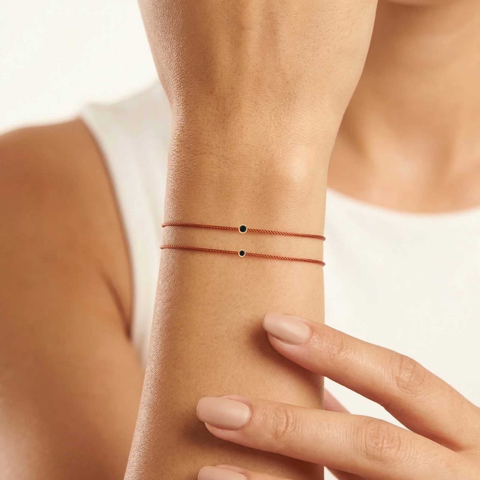 Bracciale in rame con diamanti neri
