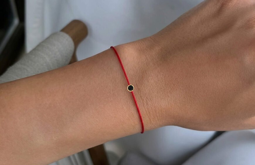 Black Diamond Red String Bracelet (1) (1)