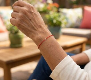 The Diamond String Bracelet