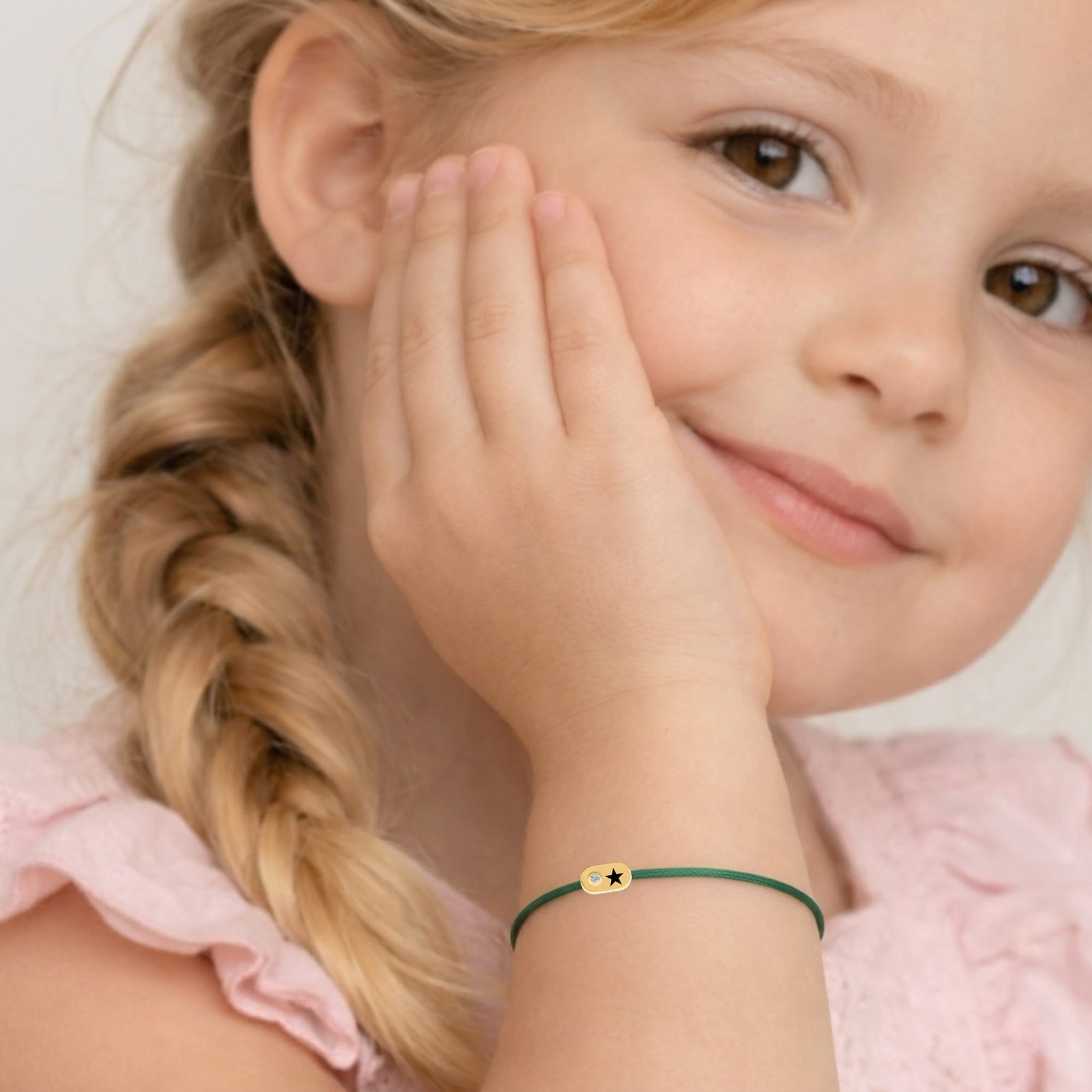 Kid's "Plate" Diamond Green String Bracelet